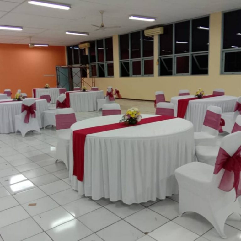 Meja Bulat Cover Putih Diameter 160